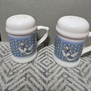 Mother Goose Country Goose Salt Pepper Shakers